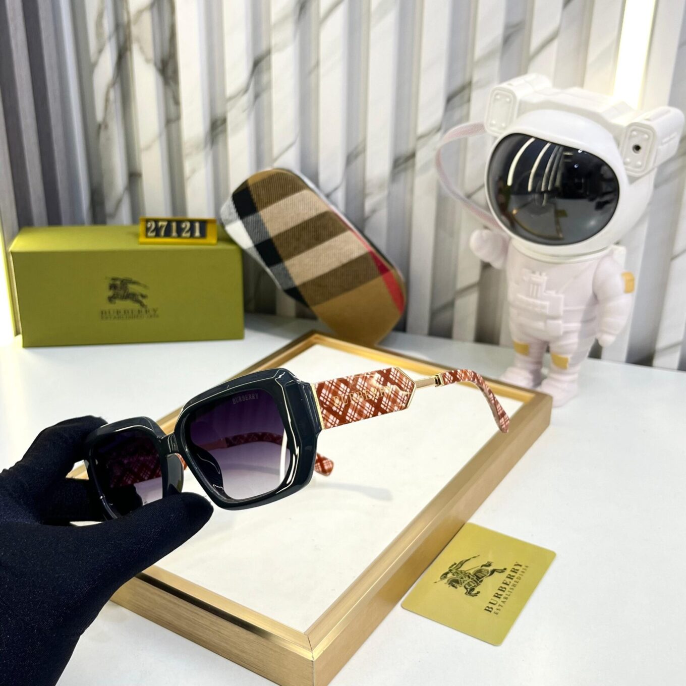 Burberry Sunglass For Women