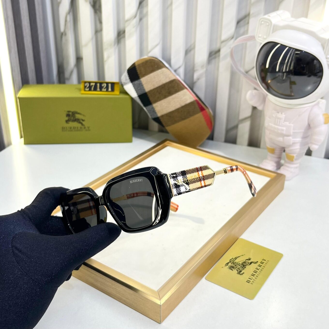 Burberry Sunglass For Women