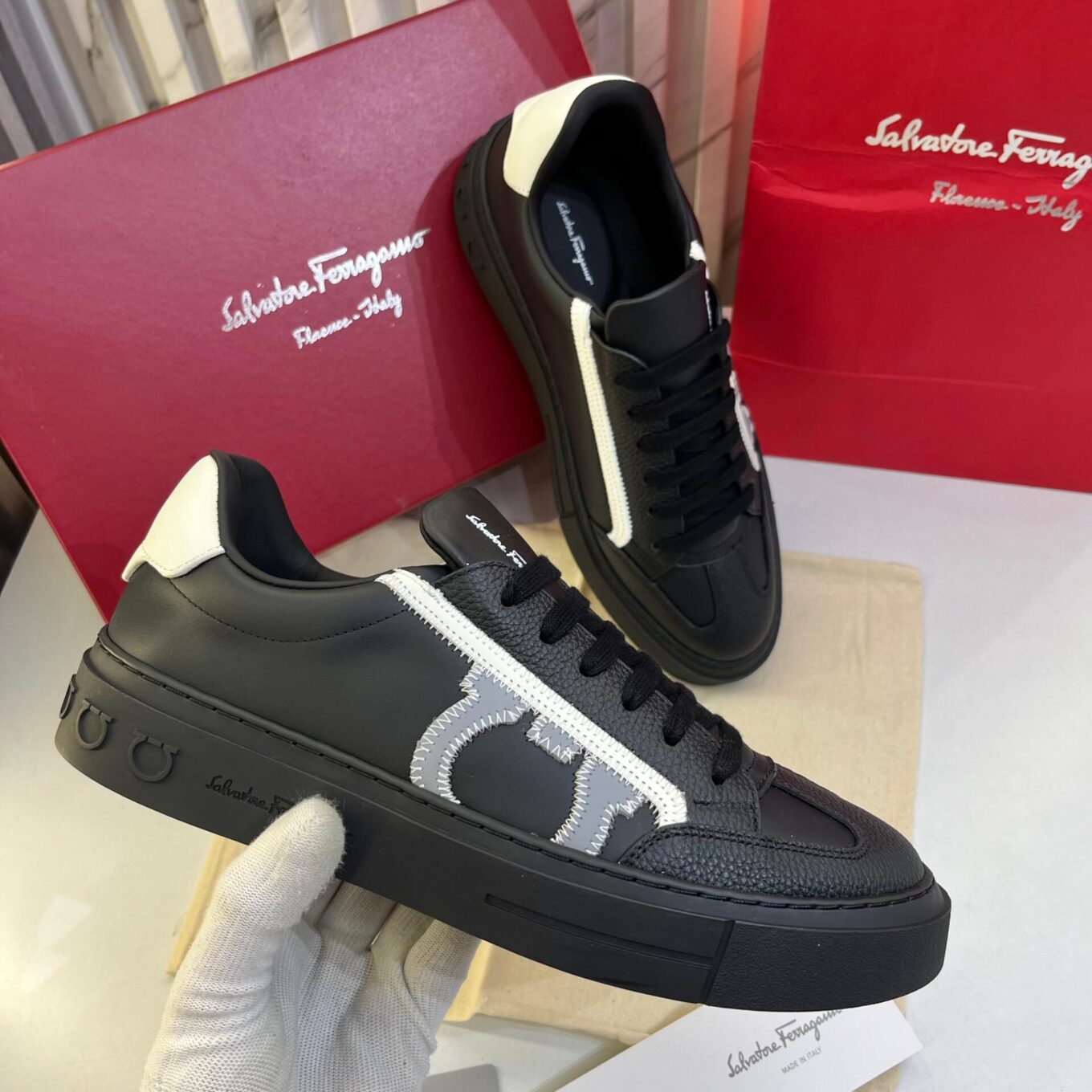 Salvatore Ferragamo Borg 5 Sneaker