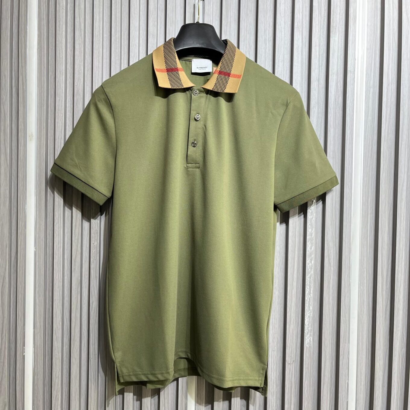 Burberry Check collar Olive green colour Men's Polo Tshirt