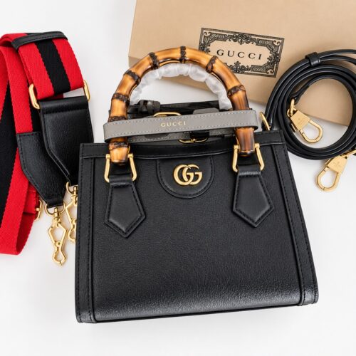 Gucci Diana Black Premium Handbag (With Double Box)