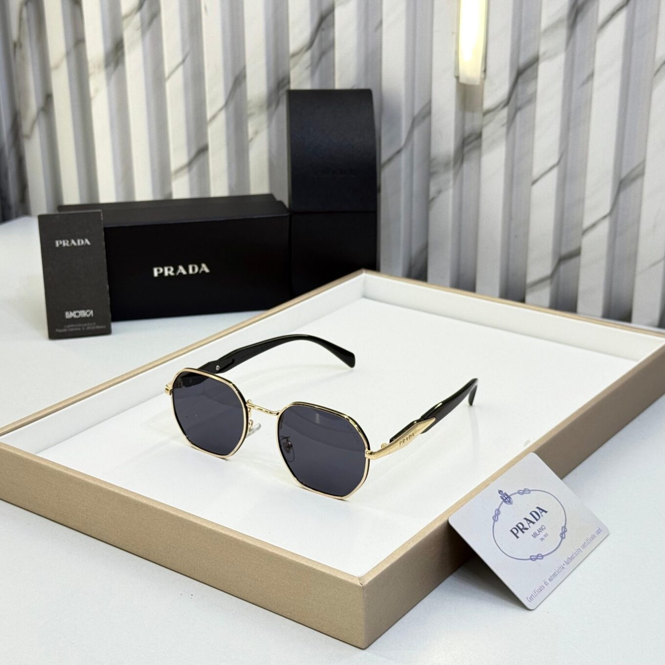 Prada Geometric Gradient Black unisex sunglasses