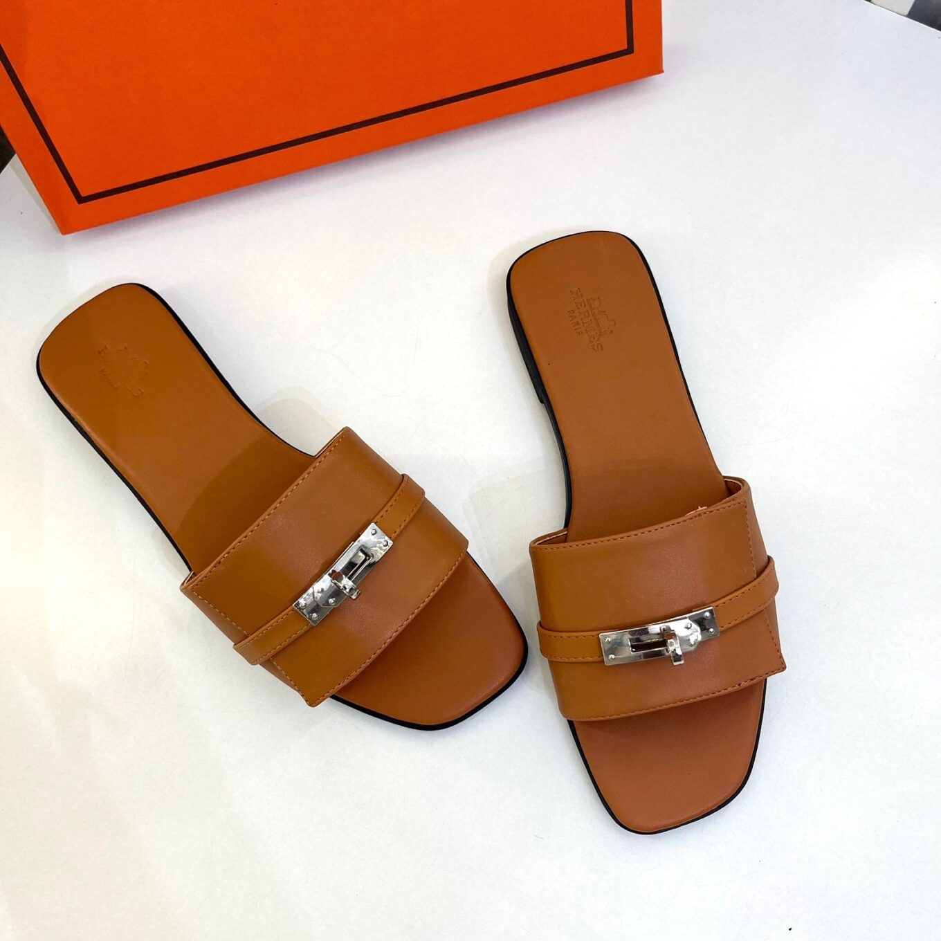 Hermes Giulia Brown Slide Sandal
