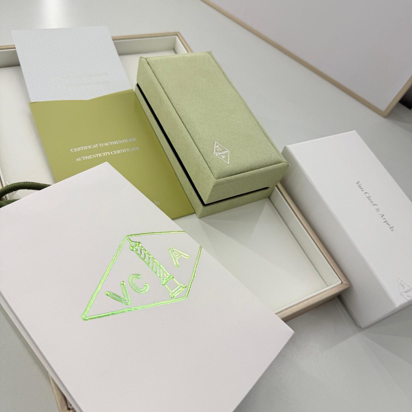 Van Cleef Alhambra Green Clover Gold Color Bracelet