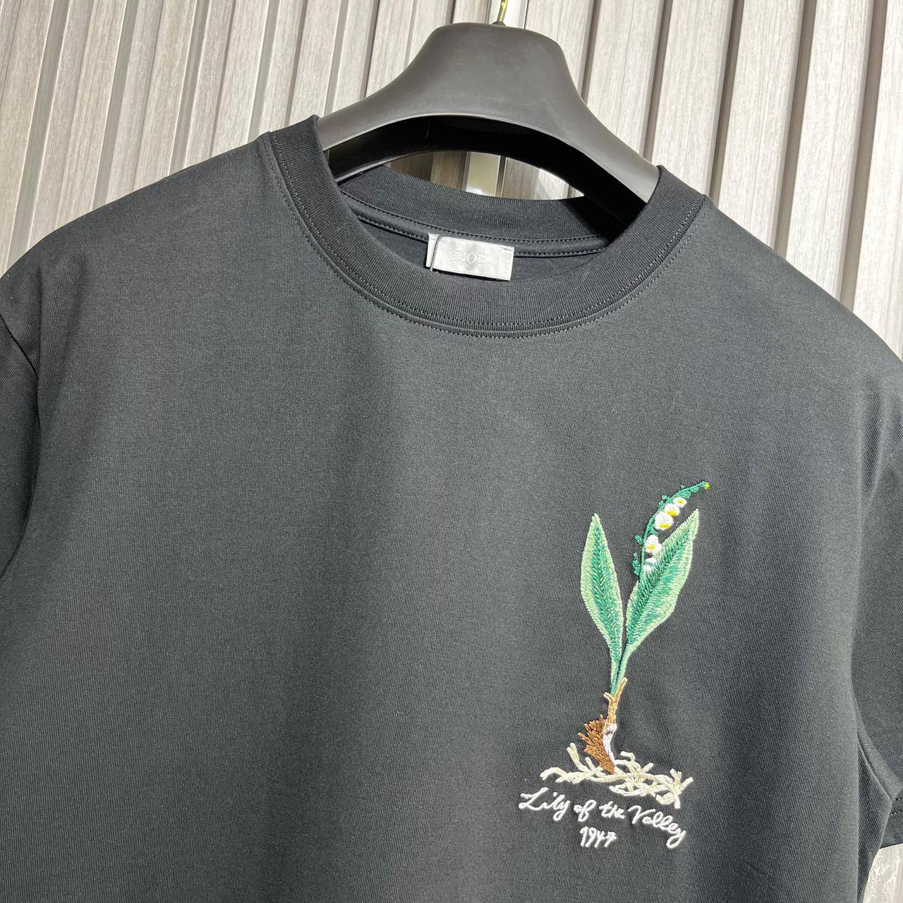 WhatsApp Image 2025-09-10 at 8.21.25 PM Christian Dior Lily of the Month Black T-shirt for Men