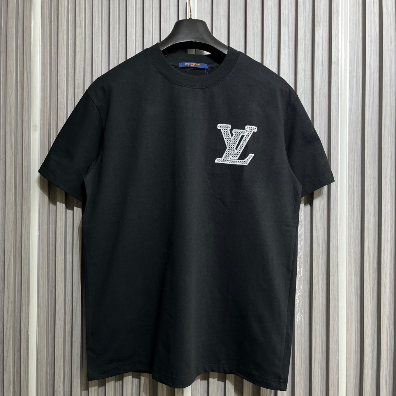 Louis Vuitton Classic Logo Black T-Shirt For Men