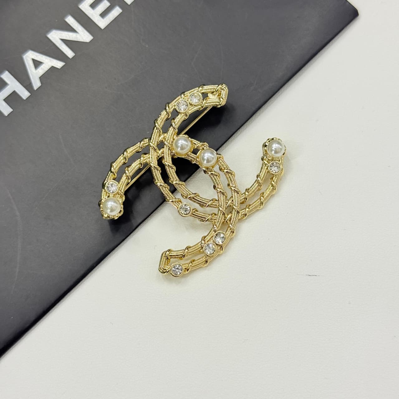 WhatsApp Image 2025-10-01 at 2.43.41 PM Chanel CC Logo With Pearls And Crystal Brooch
