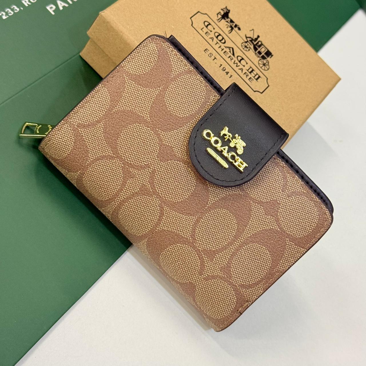 Coach Outlet Medium Corner Apricot Black Zip Wallet