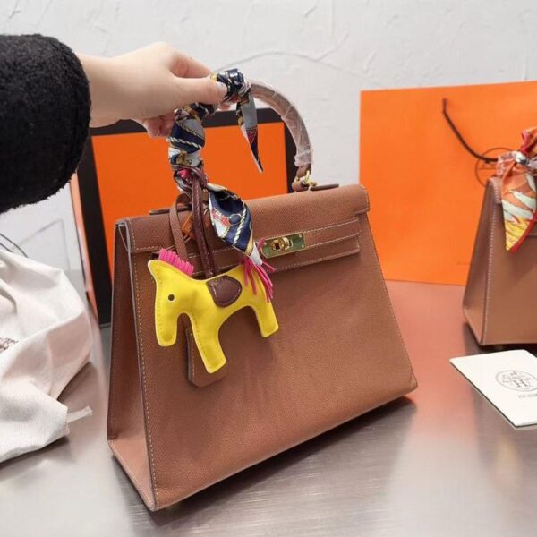 WhatsApp Image 2025-10-08 at 16.26.27 Hermes Kelly 28cm Brown Premium Handbag (With Double Box)