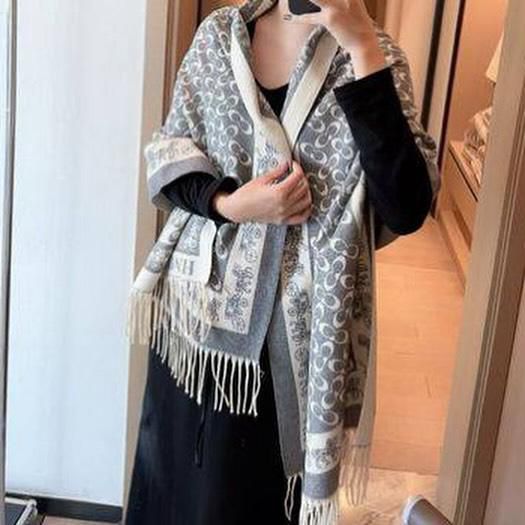 WhatsApp Image 2025-10-30 at 1.21.41 AM Coach Gray Premium Quality Unisex Woolen Stole