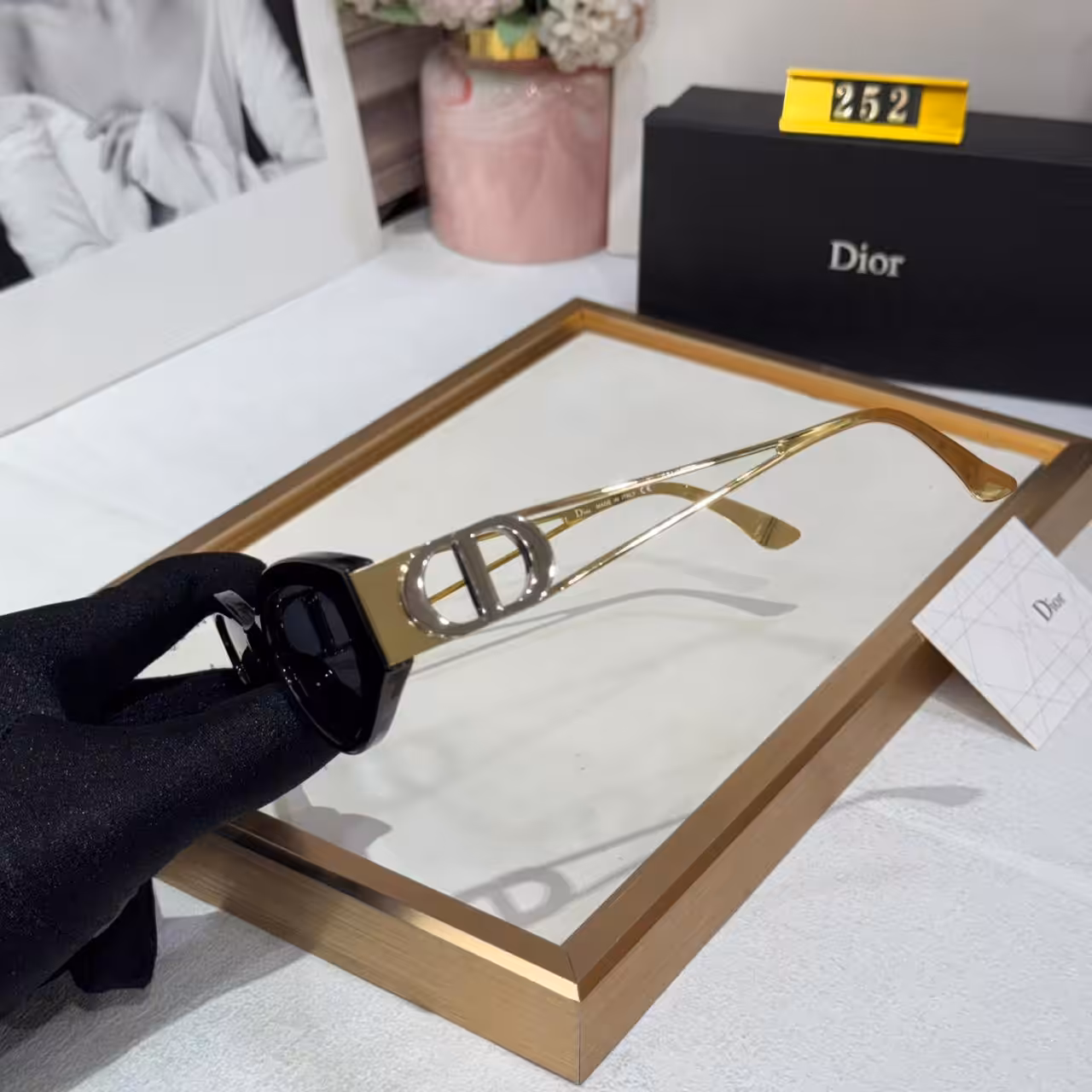 Dior 30 Montaigne Black Color Oval Women’s Sunglass