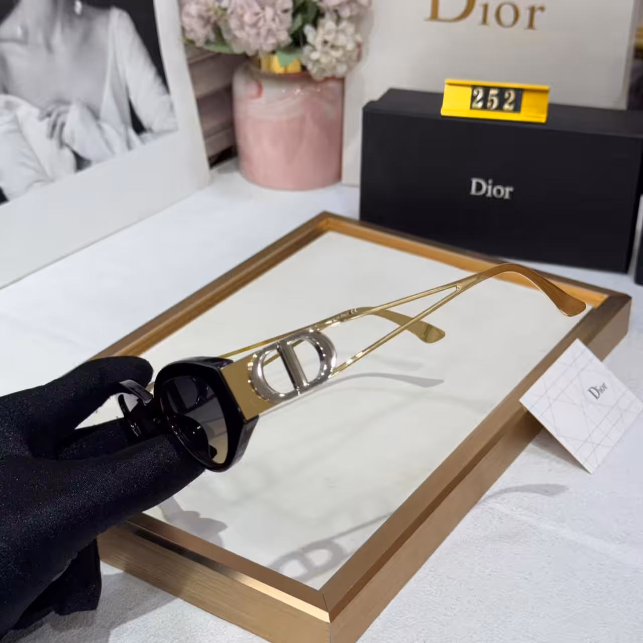 Dior 30 Montaigne Oval Black Yellow Tint Women’s Sunglass