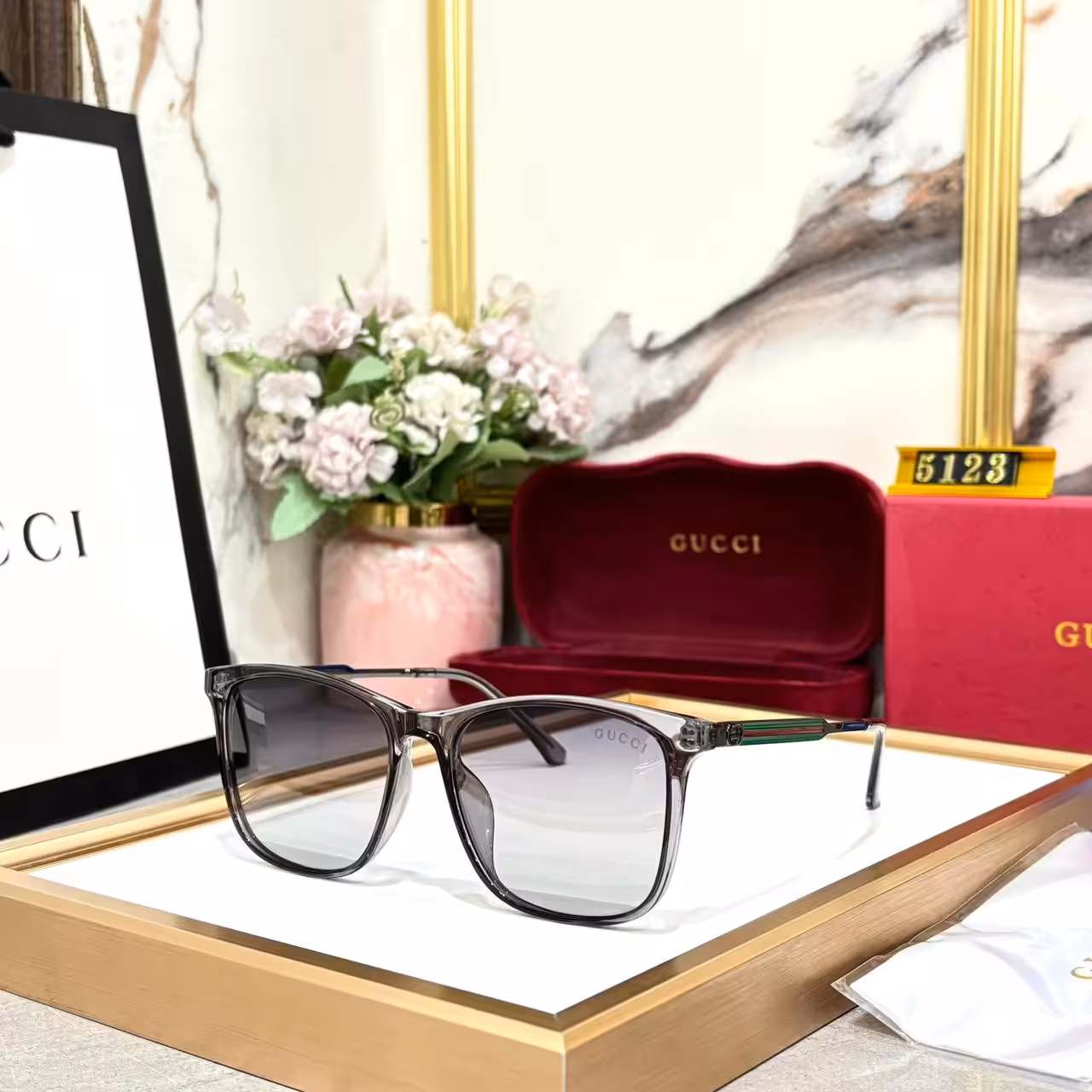 Gucci Wayfarer Gray Mens Sunglass