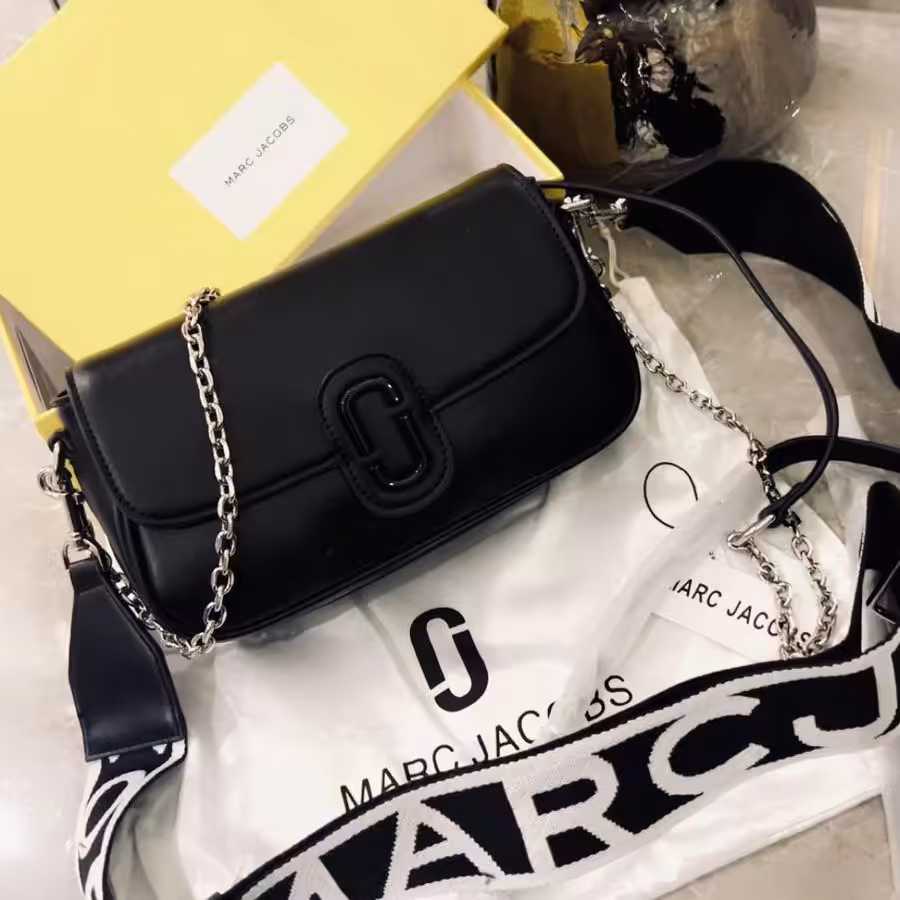 Marc Jacob The Clover Black Color Sling Bag (With Box)