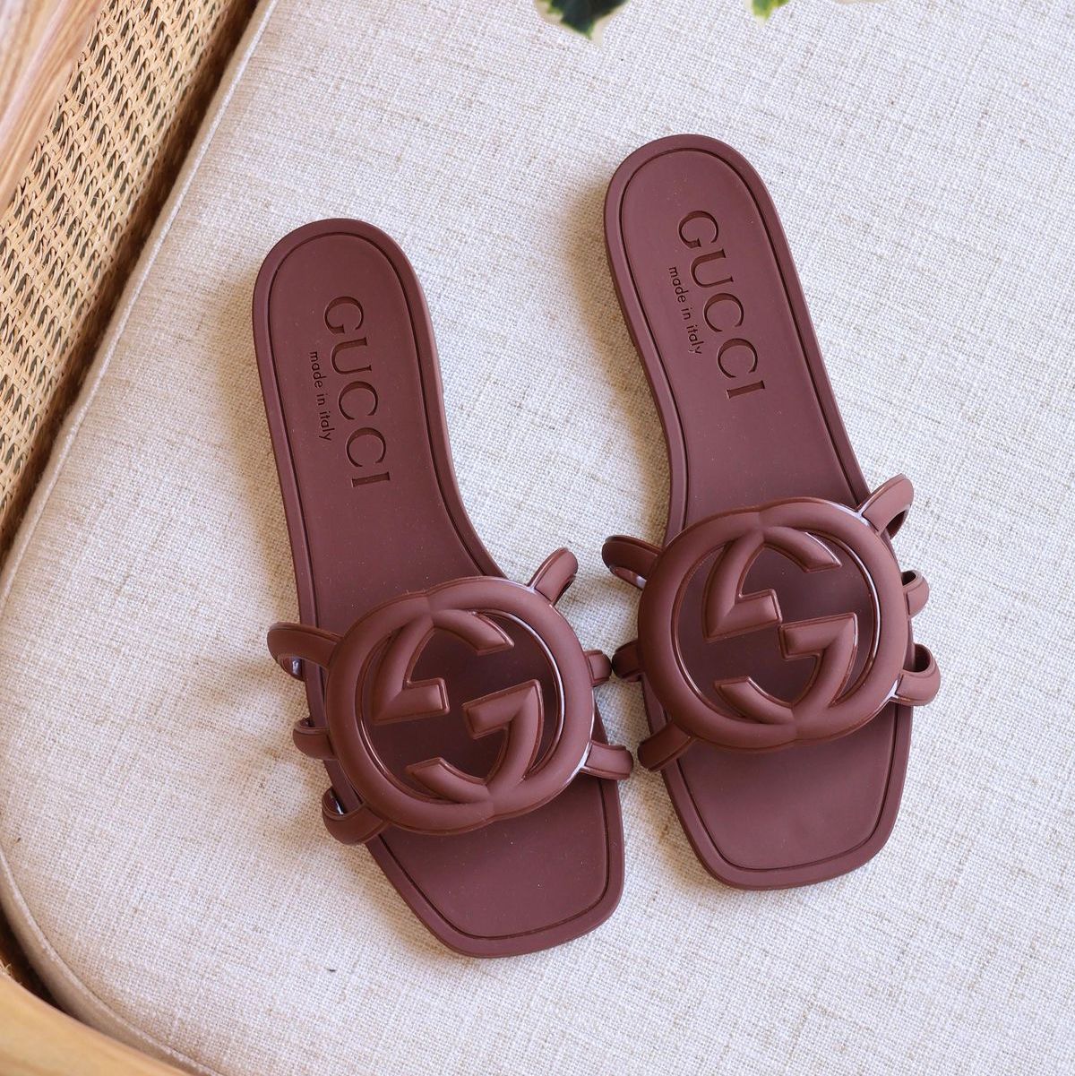 Gucci Interlocking G Slide Wine Sandal