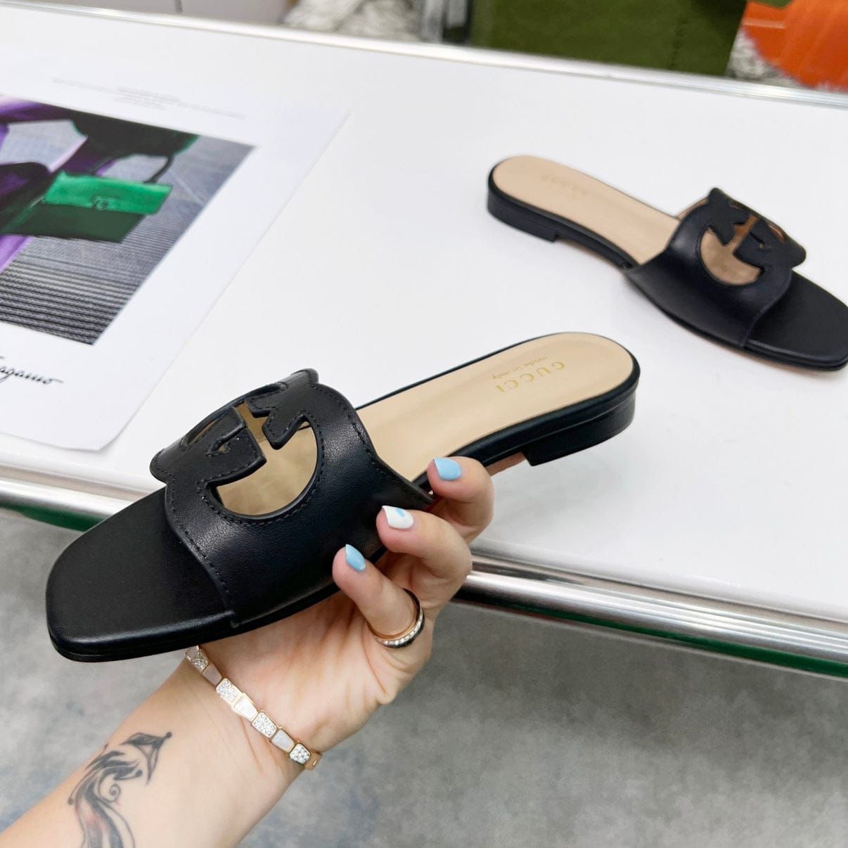 WhatsApp Image 2026-01-23 at 5.25.01 PM (2) Gucci Interlocking G Black Slide