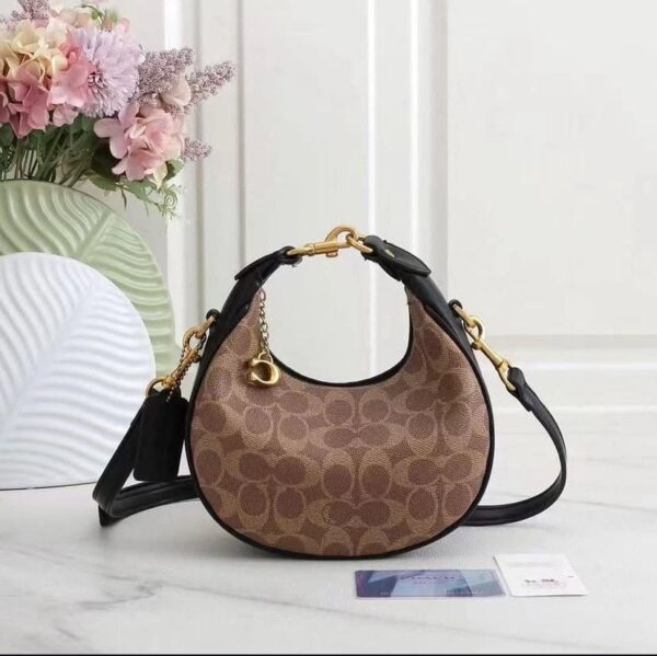 45ee4534-c16d-452b-a9fa-9eec7bc1ee5a Coach Jonie Crossbody Apricot Black Sling Bag (With Box)