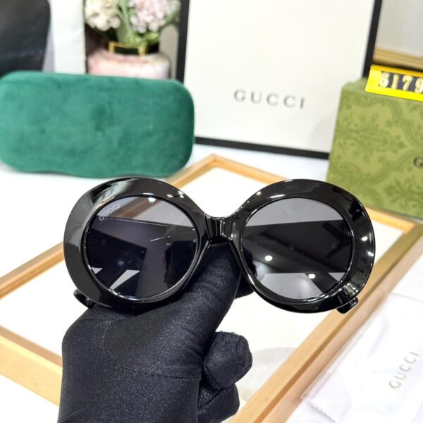 Gucci Round Black Sunglass For Women