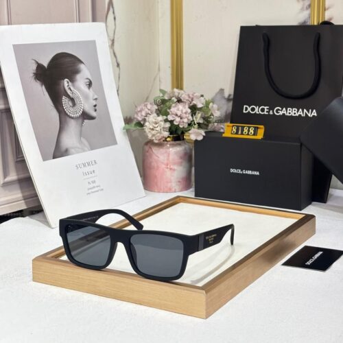 D&G Black Matte Wayfarer Sunglass for Men