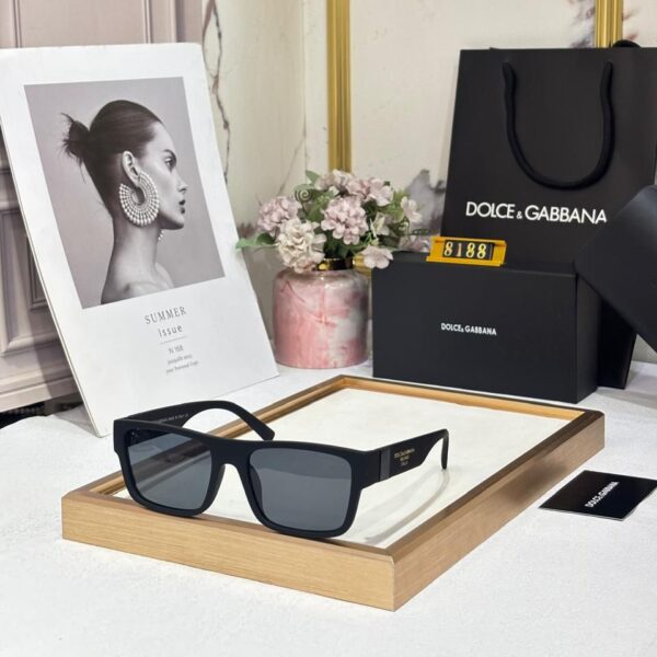 D&G Black Matte Wayfarer Sunglass for Men