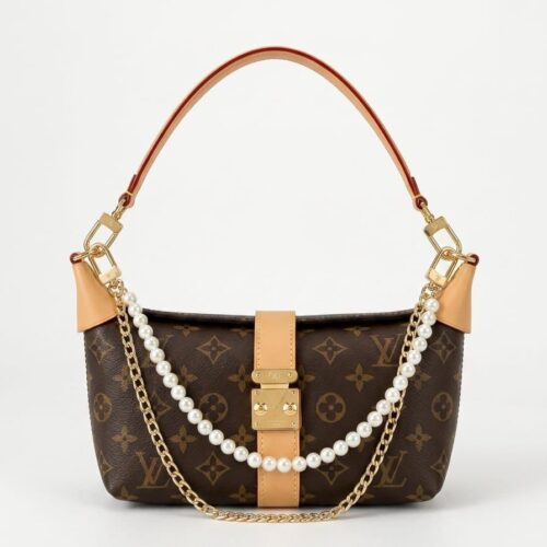 Louis Vuitton Mia Pochette Shoulder Bag (With Box)