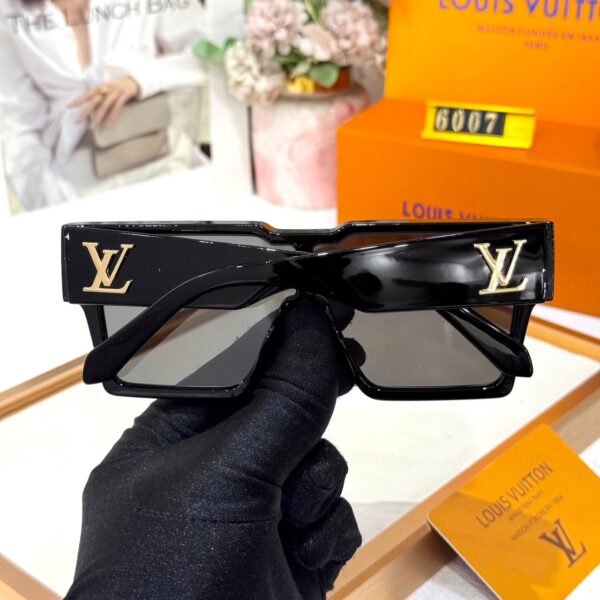 Louis Vuitton Square Mirror Reflect Oversized Unisex Sunglass