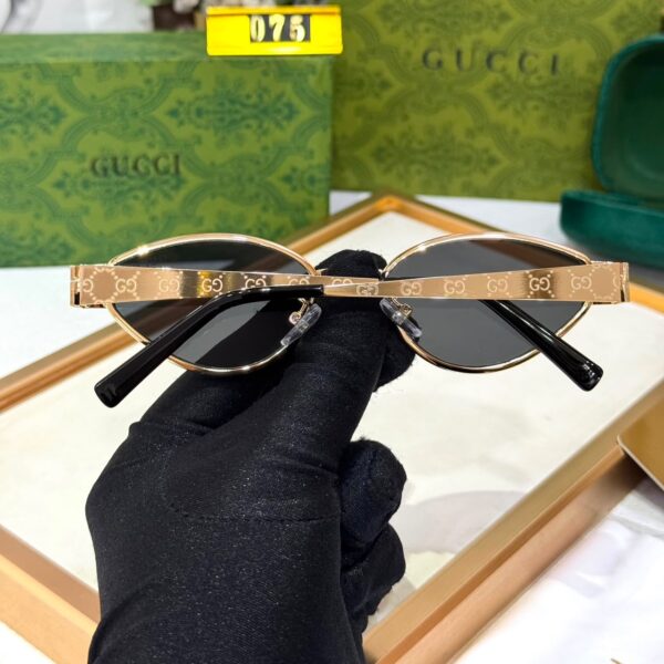 Gucci Black Shade Oval Women’s Sunglass