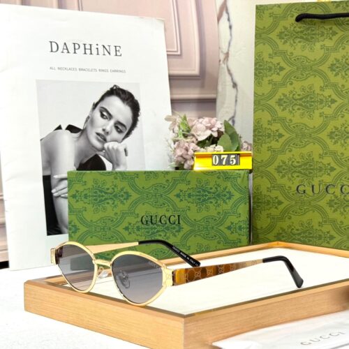 Gucci Dual Shade Oval Women’s Sunglass