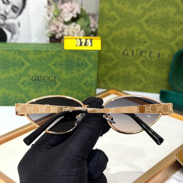 Gucci Dual Shade Oval Women’s Sunglass