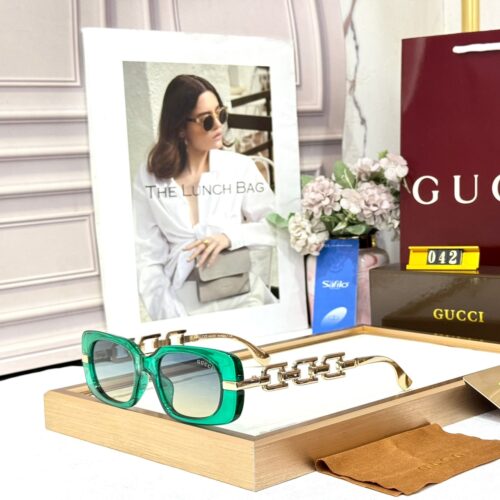 Gucci Chain Green Square Women’s Sunglass
