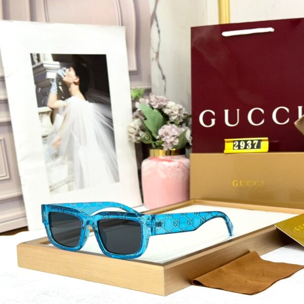 Gucci GG Full Body Ocean Unisex Sunglass