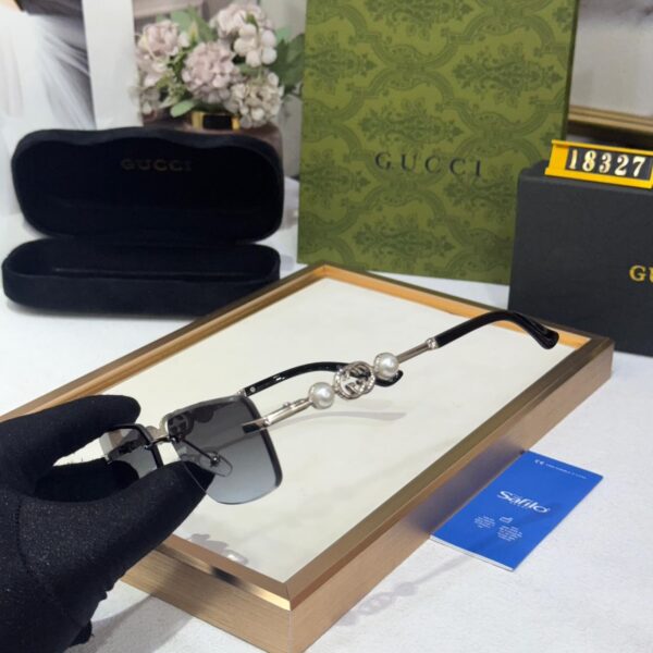 Gucci Reverse GG Pearl Silver Rectangular Women’s Sunglass