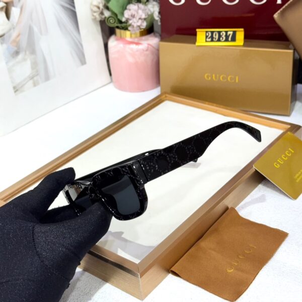 Gucci GG Full Body Black Unisex Sunglass