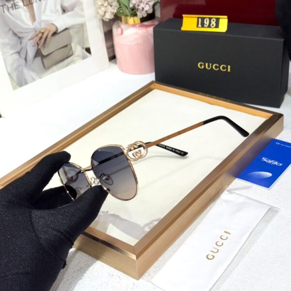 Gucci Oversized Cat Eye Black Shade Womens Sunglass
