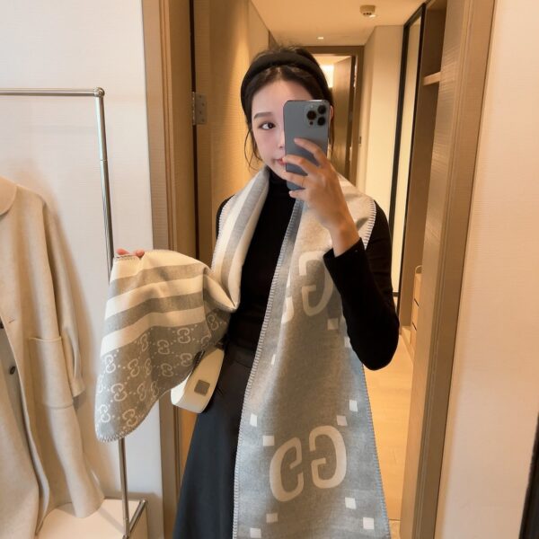 Gucci Grey Muffler