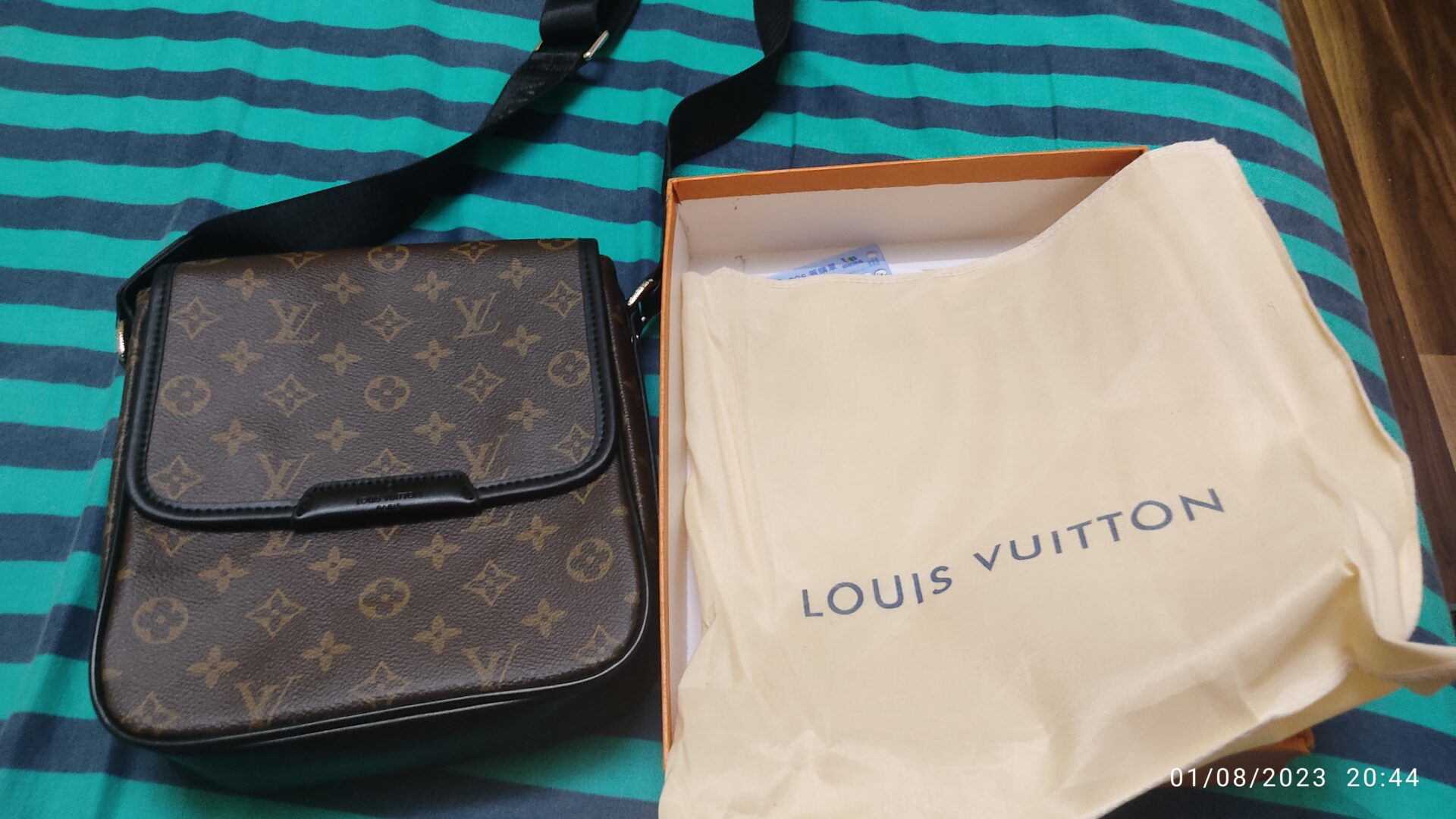 Louis Vuitton Sider Unisex Coffee Black Old Flower Messenger Bag (With Box) photo review