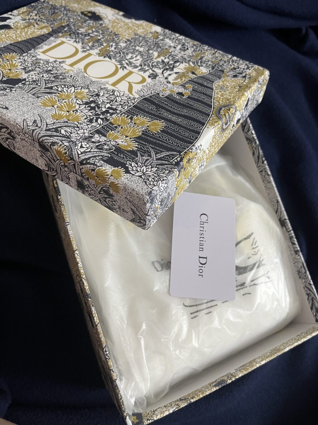 Dior Mini Lady Dior White Handbag (With Box) photo review